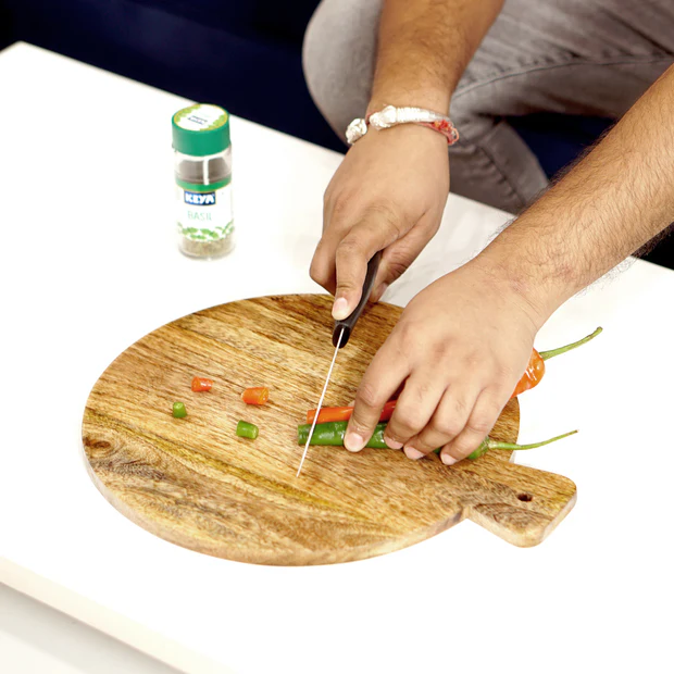 Lumber Park™ Premium Wooden Chopping Board – 14 Inch x 12 Inch - Image 6